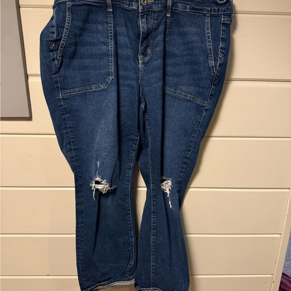 Torrid Blue Denim Jeans. Capri - Picture 1 of 3